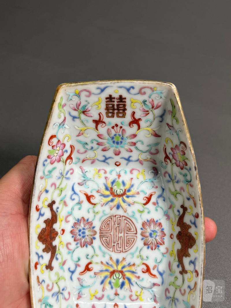 清嘉庆  粉彩洪福喜庆绵长纹茶船 - 图7